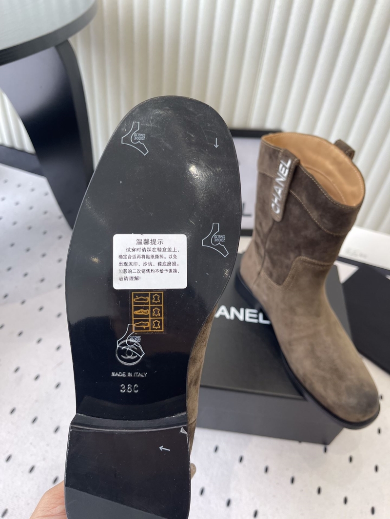 Ch**el boots